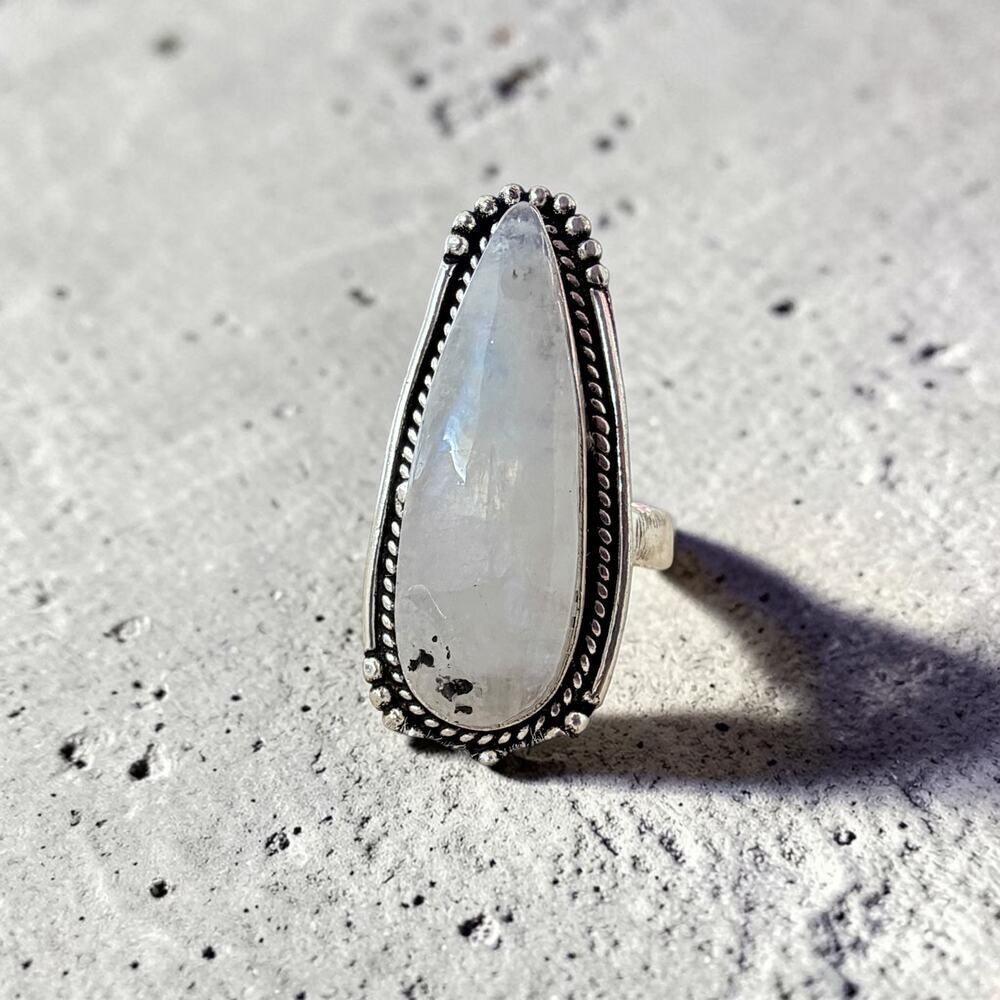 Rainbow Moonstone 925 Silver Plated Ring Size 6
